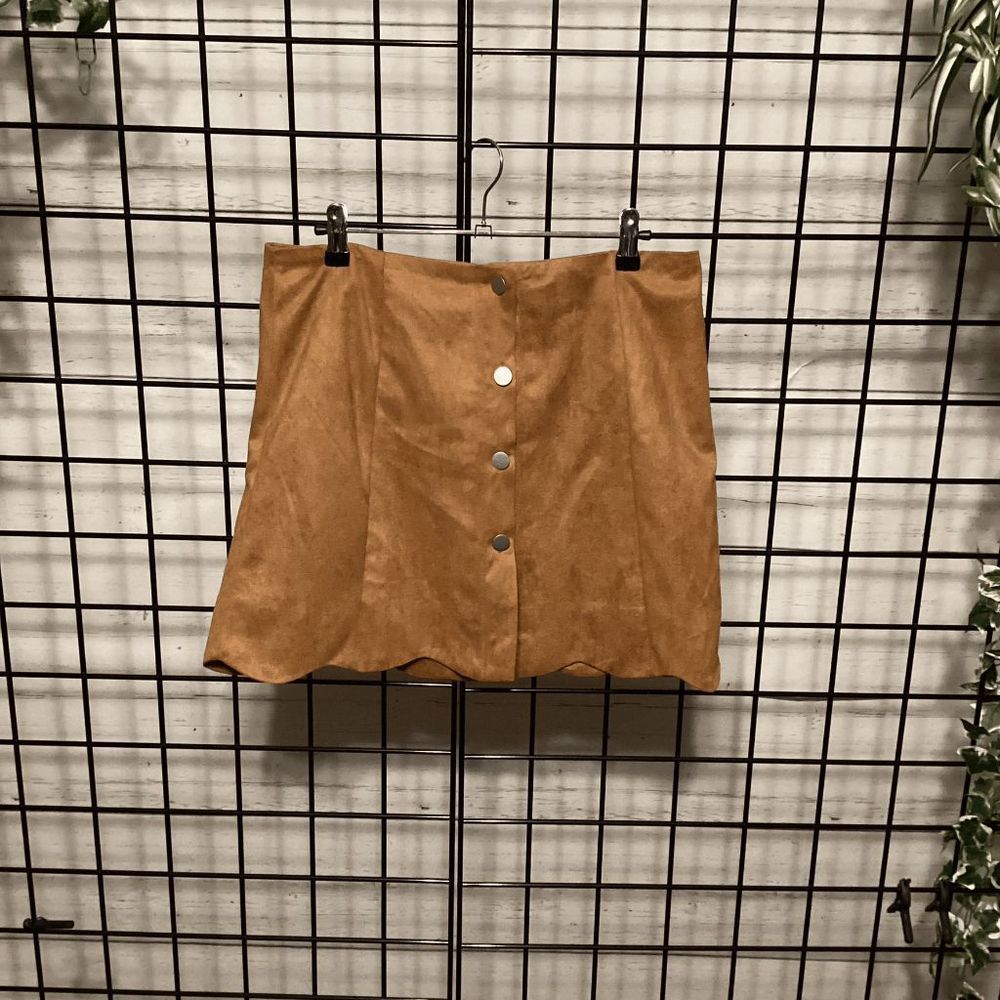 Suede Button Up Skirt B152